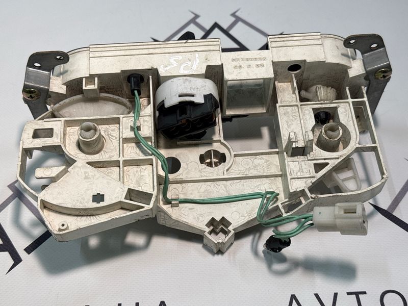 Блок керування пічкою Mitsubishi Pajero Sport 1998-08 910595 фото