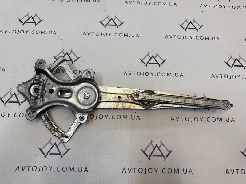 Трапеция стеклоподъемника передняя левая Mitsubishi L200 2006-15 482786 фото