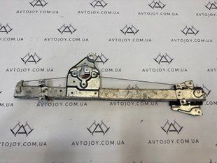 Трапеція склопідіймача передня права Mitsubishi Pajero Wagon 4 482783 фото