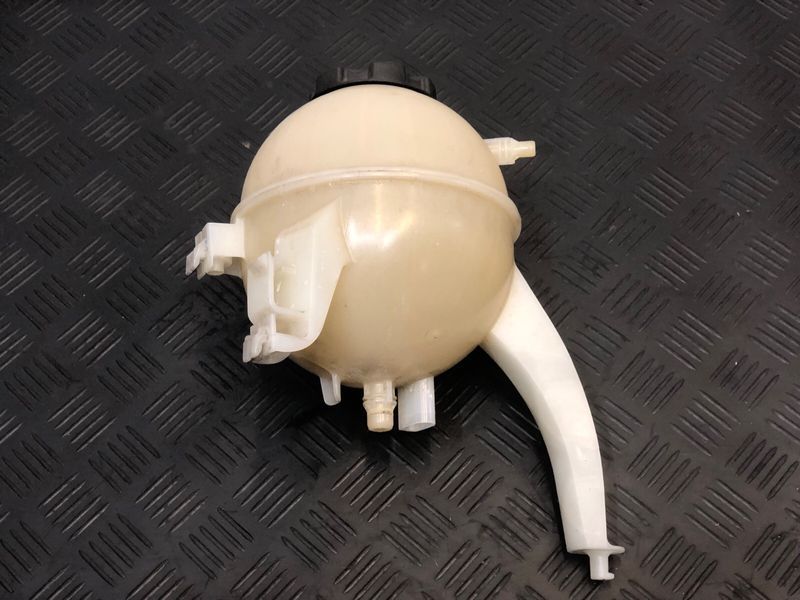Бачок расширительный BMW X5 G05 B58B30 493648 фото