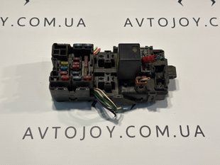 Блок запобіжників Mitsubishi Pajero Sport 1 909896 фото