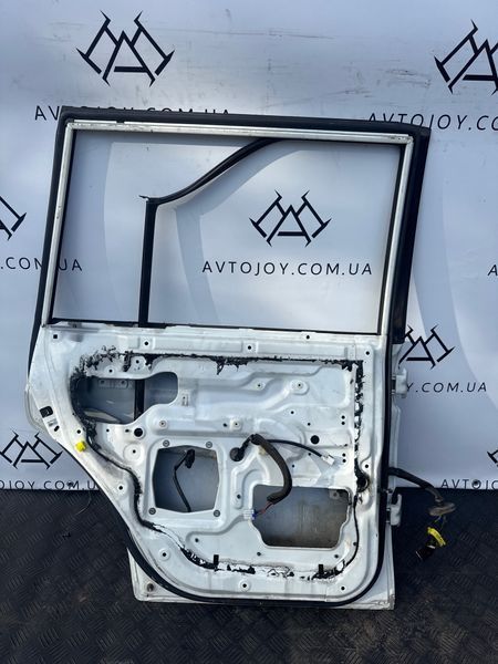 Дверь задняя левая Mitsubishi Pajero Sport 1 1998-08 голая 900749 фото