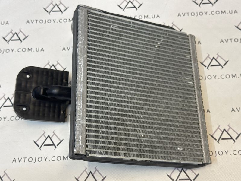 Випарник кондиціонеру Tesla Model S 2016-22 904921 фото