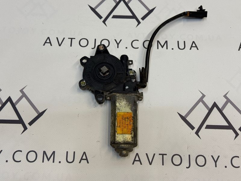 Моторчик стеклоподъемника задний левый Nissan Navara D22 2-pin 482767 фото