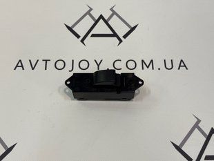 Кнопка склопідіймача задня права Mitsubishi L200 2006-15 912315 фото