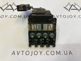 Клемма с предохранителями Mitsubishi L200 2006-15 493160 фото