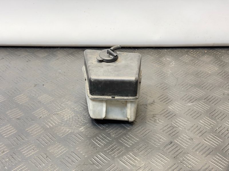 Бачок розширювальний Hyundai Terracan HP 2.9d 493639 фото