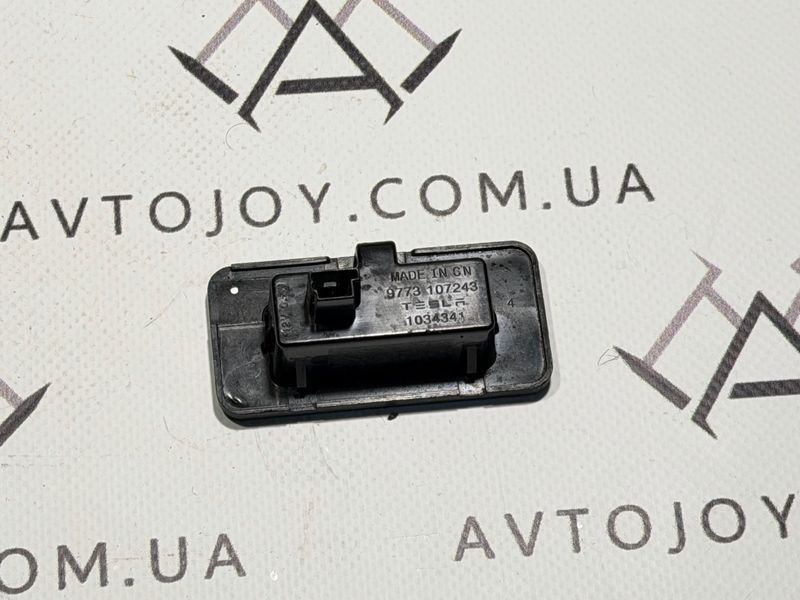 Підсвітка номеру Tesla Model S 482286 фото