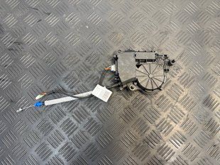 Актуатор замка крышки багажника BMW X5 G05 493364 фото