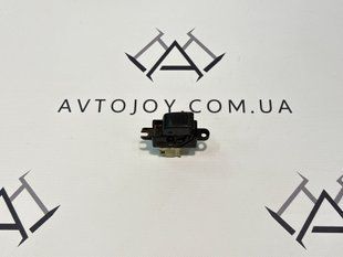 Кнопка склопідіймача одинарна Nissan Navara D40 Pathfinder R51 912124 фото
