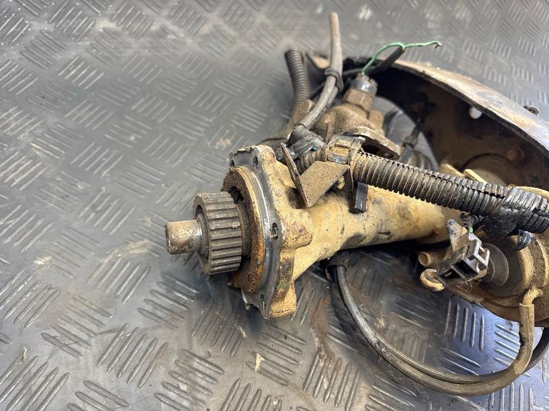 Пром вал переднего редуктора Ford Ranger Mazda BT-50 2006-12 894802 фото