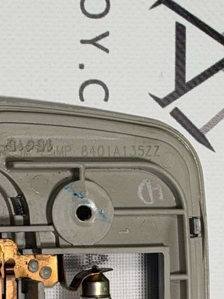 Плафон освітлення салону задній Mitsubishi L200 2006-15 482298 фото