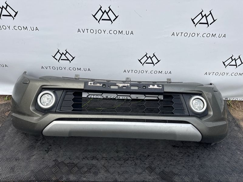 Бампер передній у зборі Mitsubishi L200 KL1 2015-19 з решіткою радіатора 899937 фото
